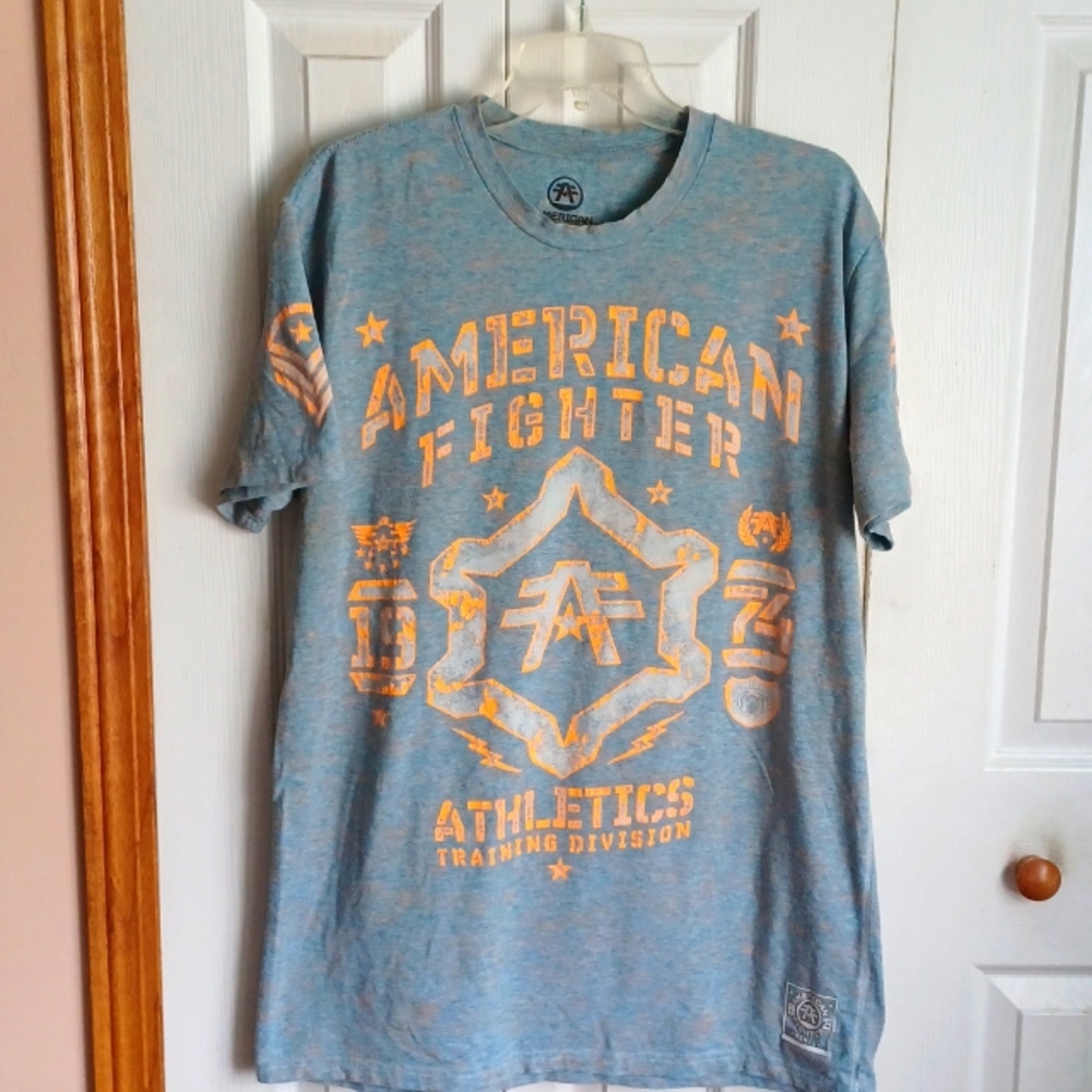 Men american fighter t-shirt with detail...size xl